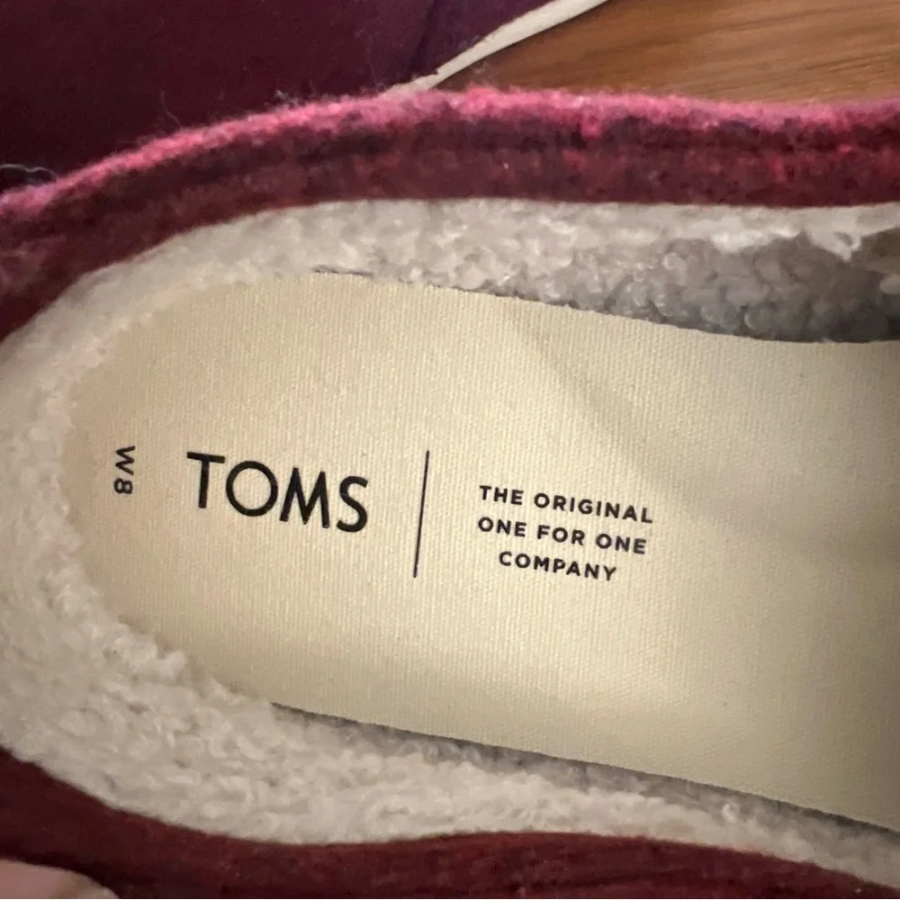 Toms Slip On red Casual Alpargata Flats Faux Fur Lined Womens‎ 8